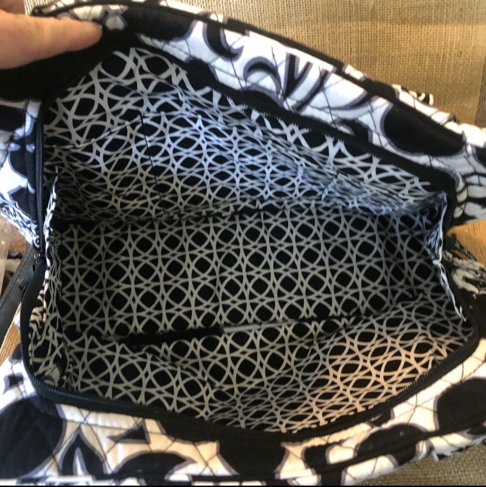 Floral Black White Women's Purse Bag Tote 14x10x5 - Picture 5 of 7